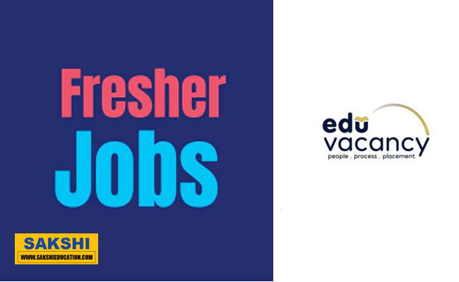 Career Opportunity: Computer Science Trainer at Eduvacancy  Computer science trainer teaching coding concepts  Eduvacancy Hiring Computer Science Trainer  Technical training session on software development  