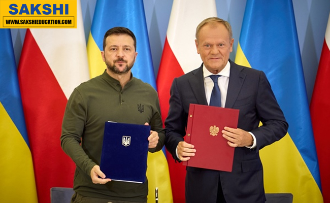 Ukrainian President, Polish Prime Minister Sign Bilateral Security Agreement In Warsaw