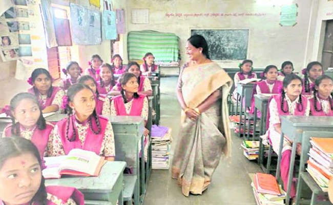 Sudden inspection of girls gurukul school  Atmakuru Gurukula Girls' School Inspection  District Education Superintendent Sudhir Babu  Food Inspection at Gurukula Girls' School Kitchen  Educational Inspection at Atmakuru Gurukula School  