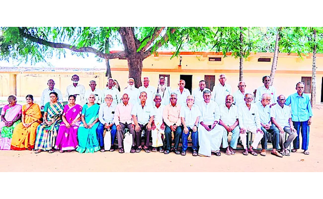 School friends re union after six decades