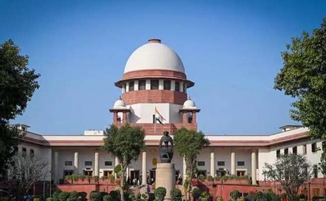 SC and ST reservations in education and jobs  Seven-member constitutional bench of Supreme Court   State governments with power to sub-categorize reservations  Supreme Court Allows Sub Classification of SC, ST for Reservation  