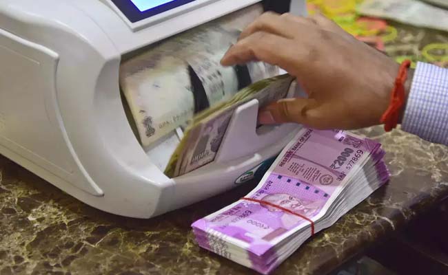 Banks write off loans worth Rs 9.90 lakh crore in last 5 financial years