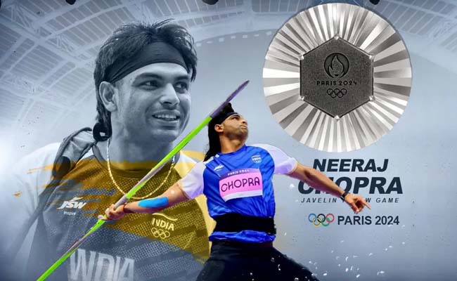 Neeraj Chopra holding silver medal at Paris 2024 Olympics  Arshad Nadeem throwing javelin at Paris 2024 Olympics  Neeraj Chopra wins Silver medal, Pakistan's Nadeem wins Gold medal in Paris Olympics 