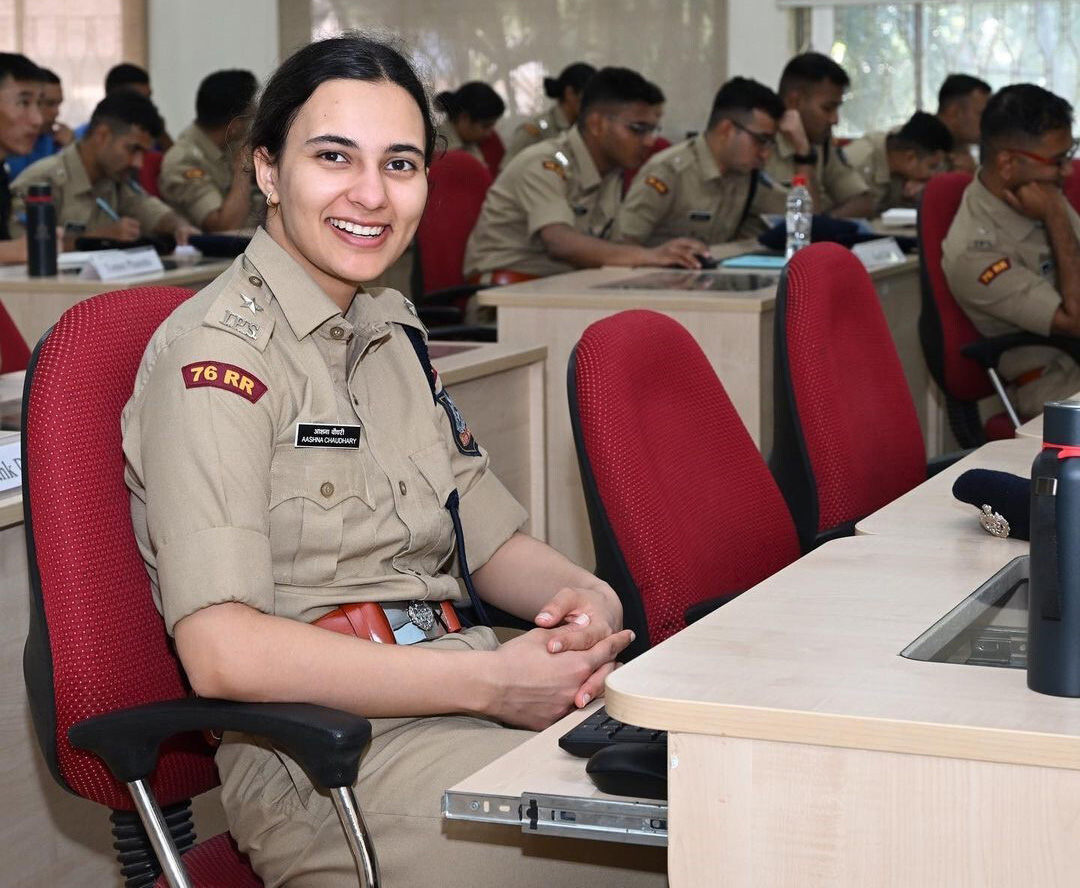 Aashna Chaudhary IPS Officer Real Life Success Story   Ashna Chaudhuri success story in Uttar Pradesh  