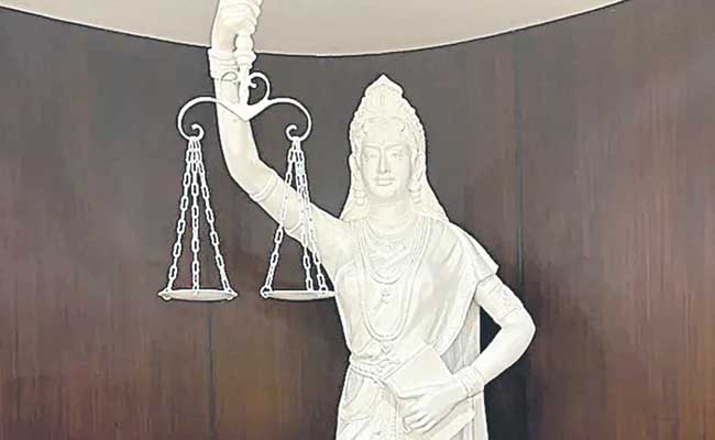 New Lady Justice Statuee Unveiled by Supreme Court