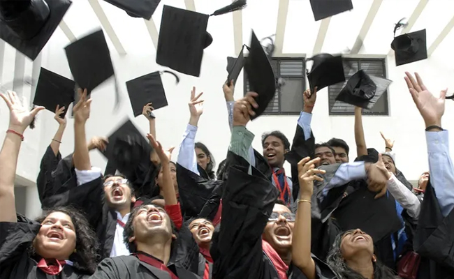 High number of indian students in america  India becomes the largest source of international students in the US 