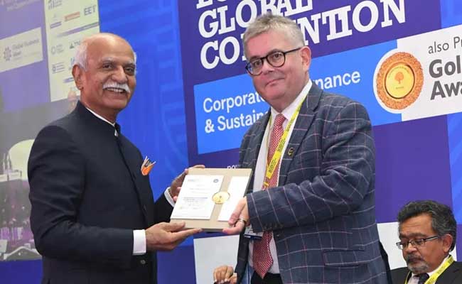 Cyient Founder Chairman BVR Mohan Reddy Receives Lifetime Achievement Award