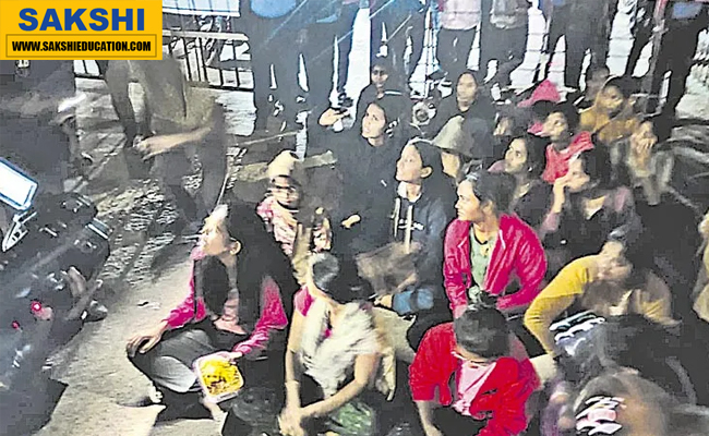 KU students protest negligence after hostel