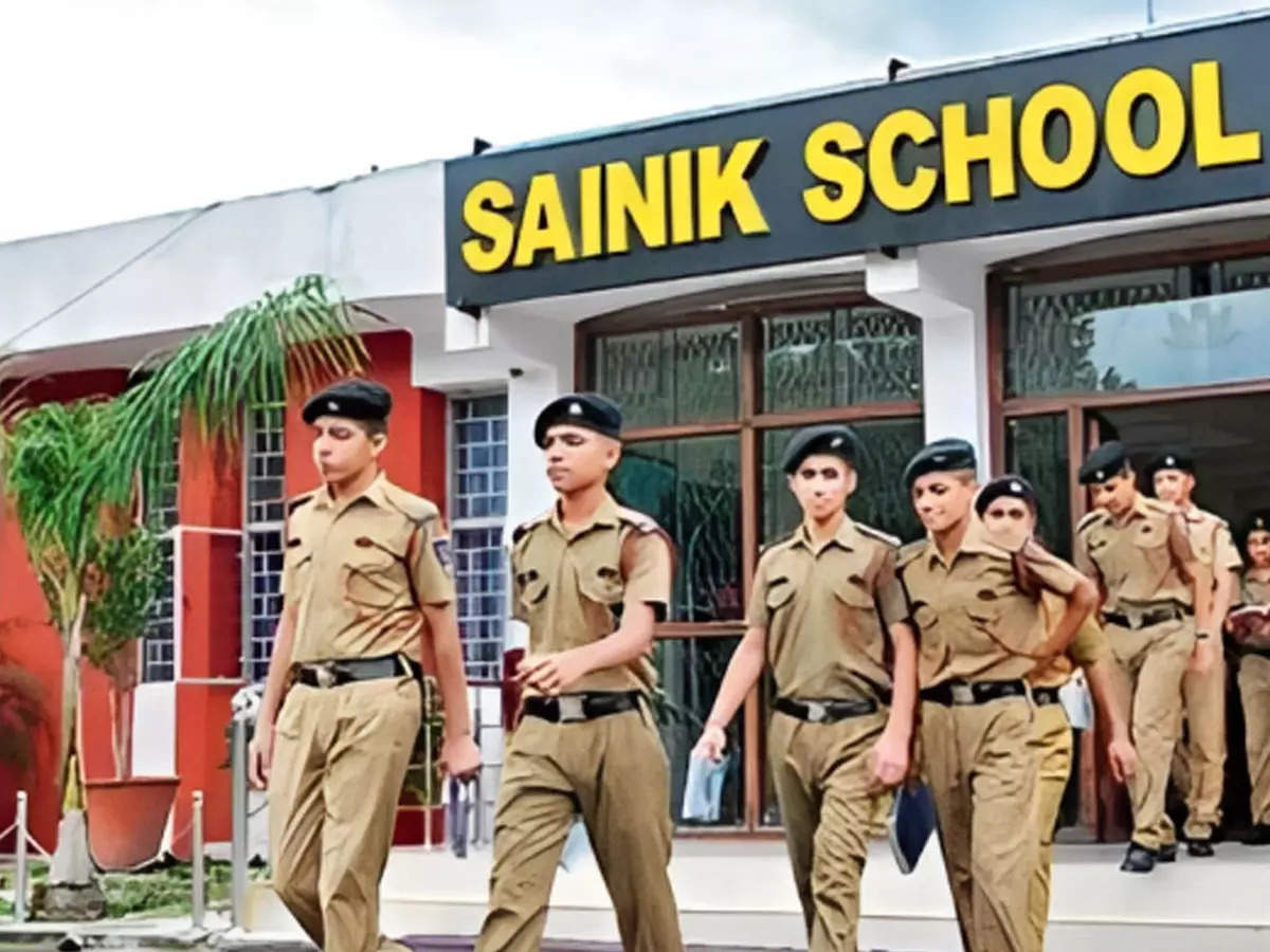 Latest Sainik Schools Admissions important details in telugu | Sakshi ...