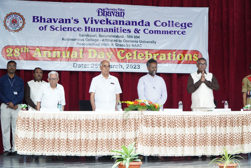 Bhavan's Vivekananda College of Science Humanities and Commerce had celebrated its 28th Annual Day celebrations