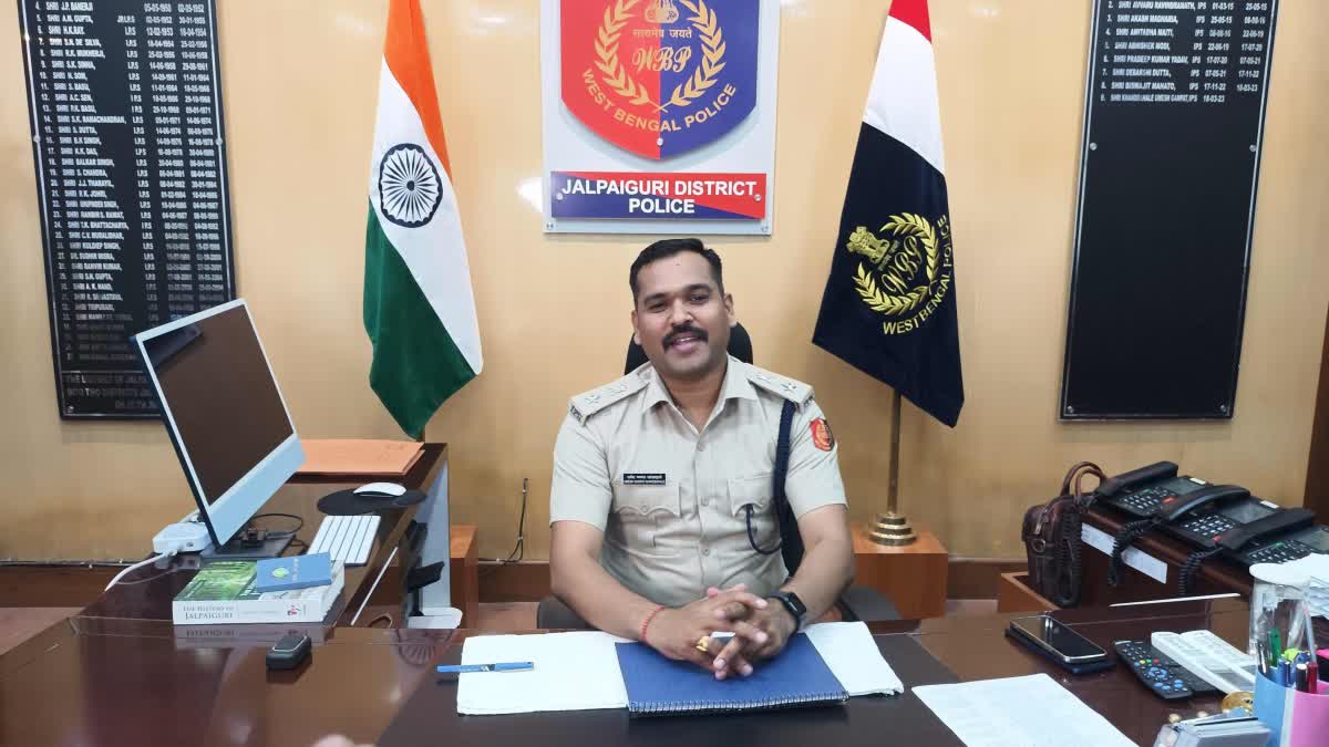 Umesh Ganpat Khandbahale IPS officer success story in telugu