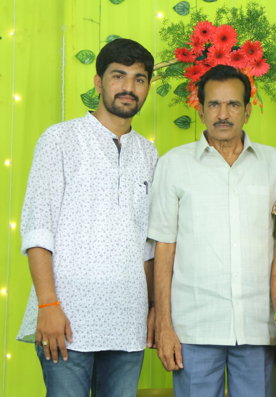 appsc group 1 ranker Gnanananda Reddy and father story telugu