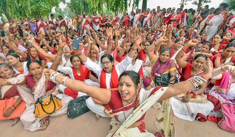 anganwadi teacher salary hike news telugu