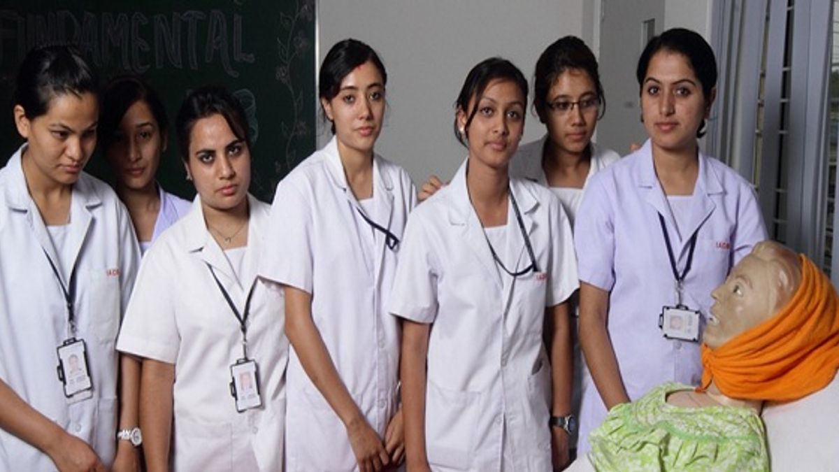staff nurse salary details in telugu