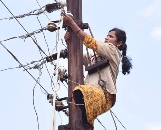 women electrician job 