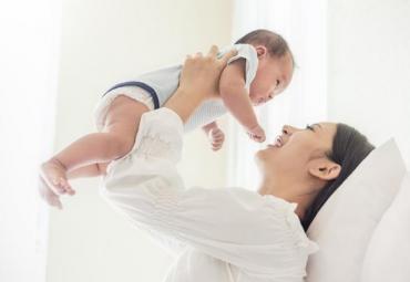 Seoul studies incentive for each child born  South Korea Population Crisis  Childbirth Incentive Program  Financial Support for Parents 